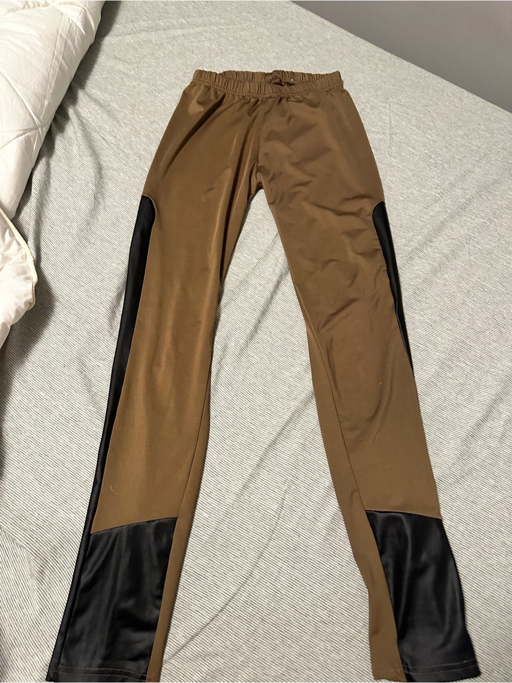 Women’s Brown Active Pants with Black Contrast Panels